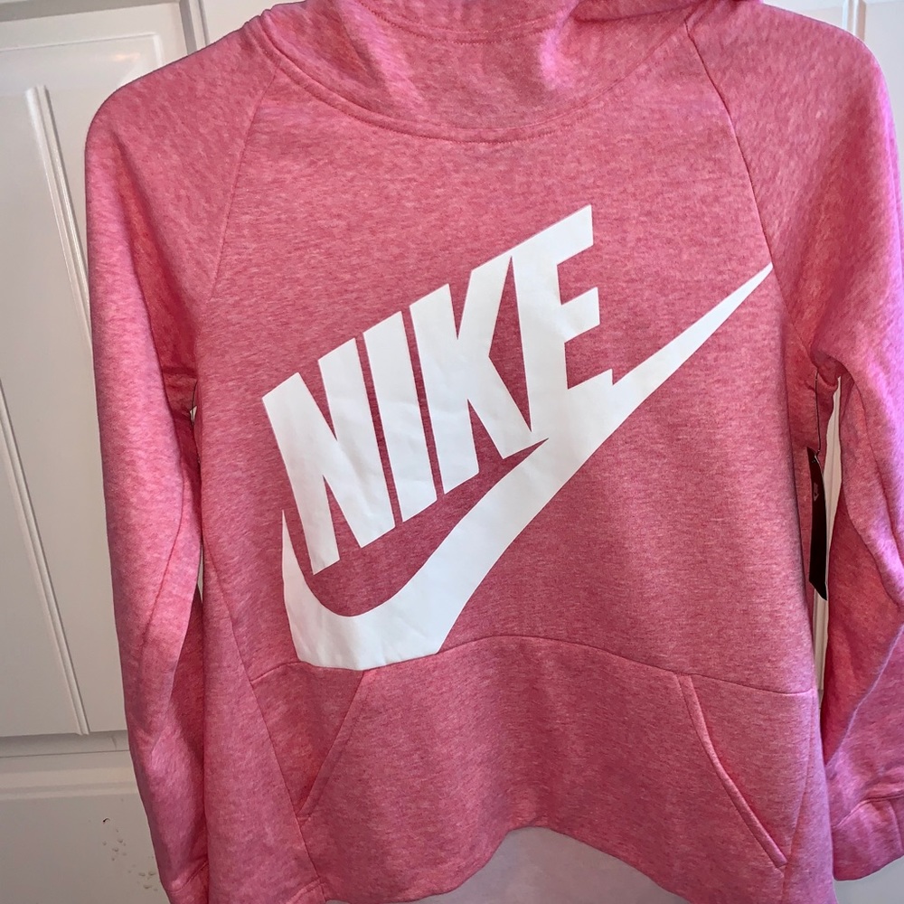Pink Nike hoodie (coupe standard fit)